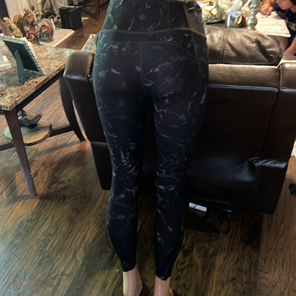 Athleta 🤩 - Picture 2 of 4